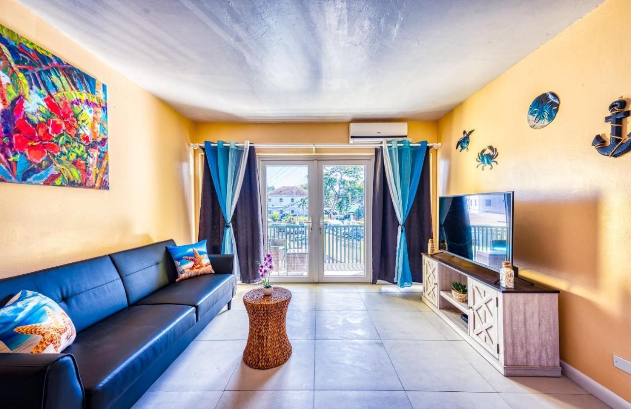Lovely Apartment Near Beach, Downtown, 24H Security, Pool Nassau Dış mekan fotoğraf